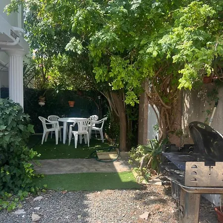 Playa Primera Linea 펜션 데니아